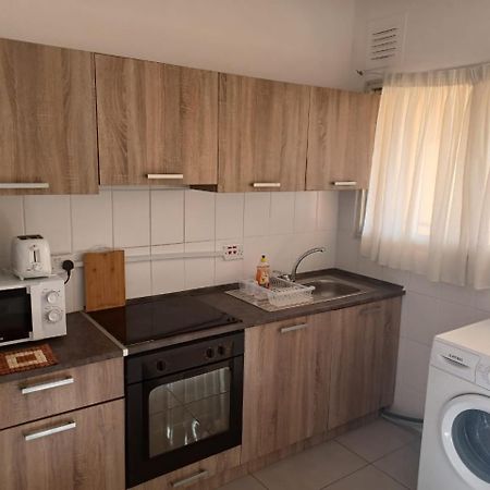 Terpsichore Holiday Apts Limassol Bagian luar foto