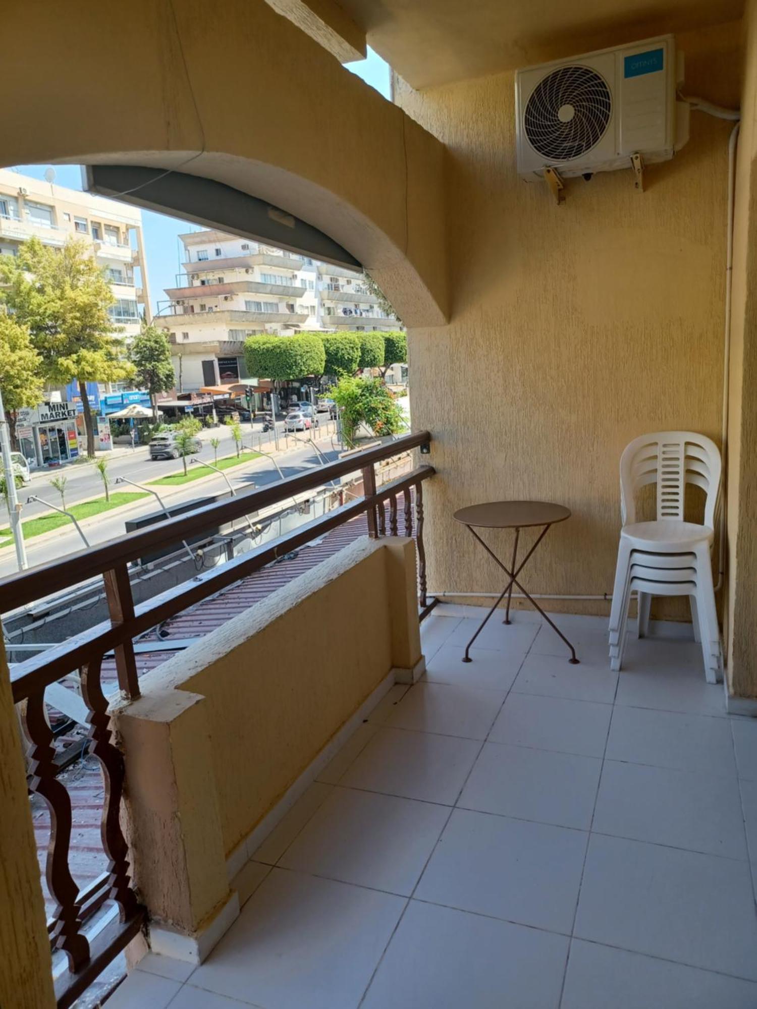 Terpsichore Holiday Apts Limassol Bagian luar foto