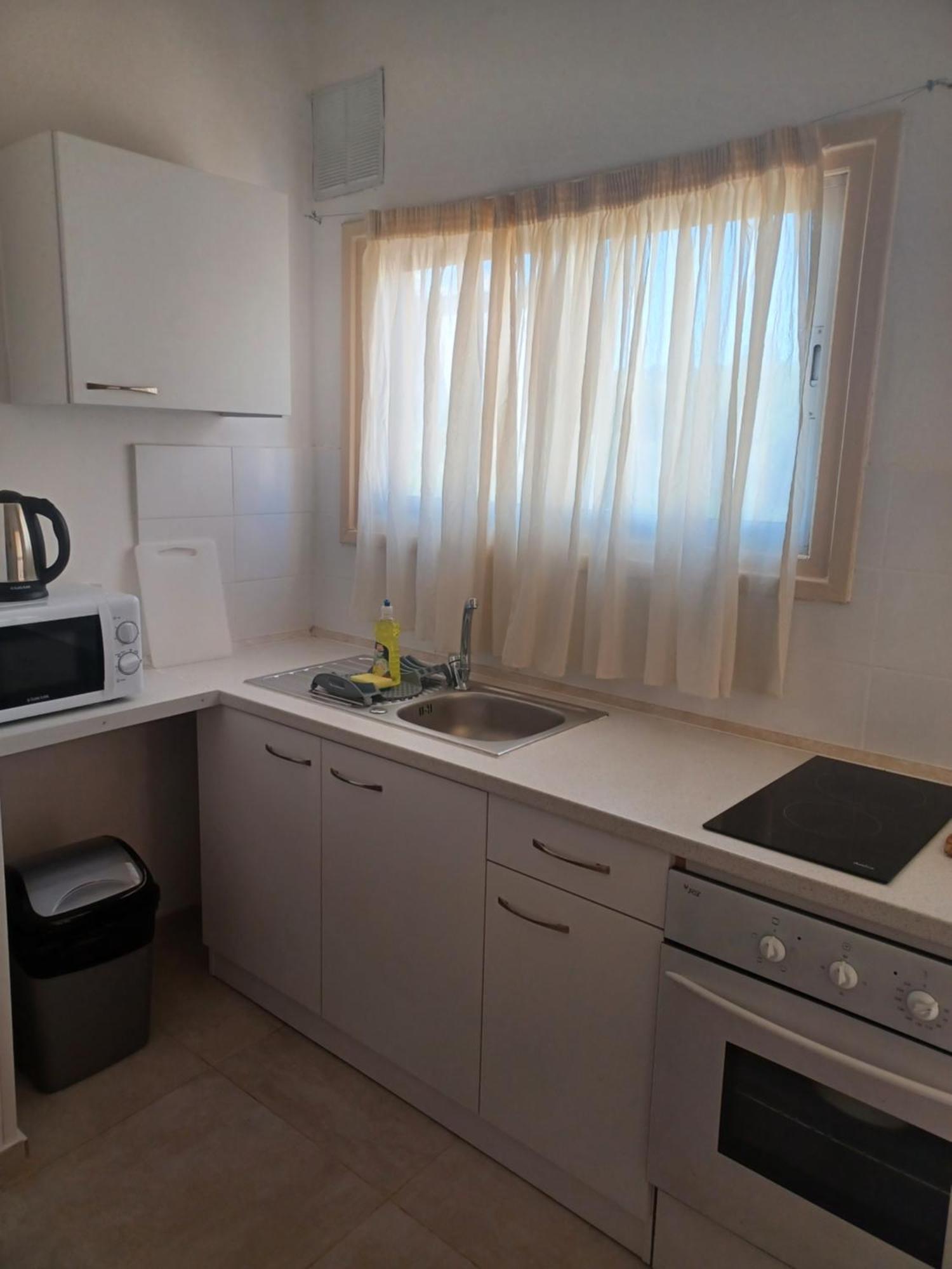 Terpsichore Holiday Apts Limassol Bagian luar foto
