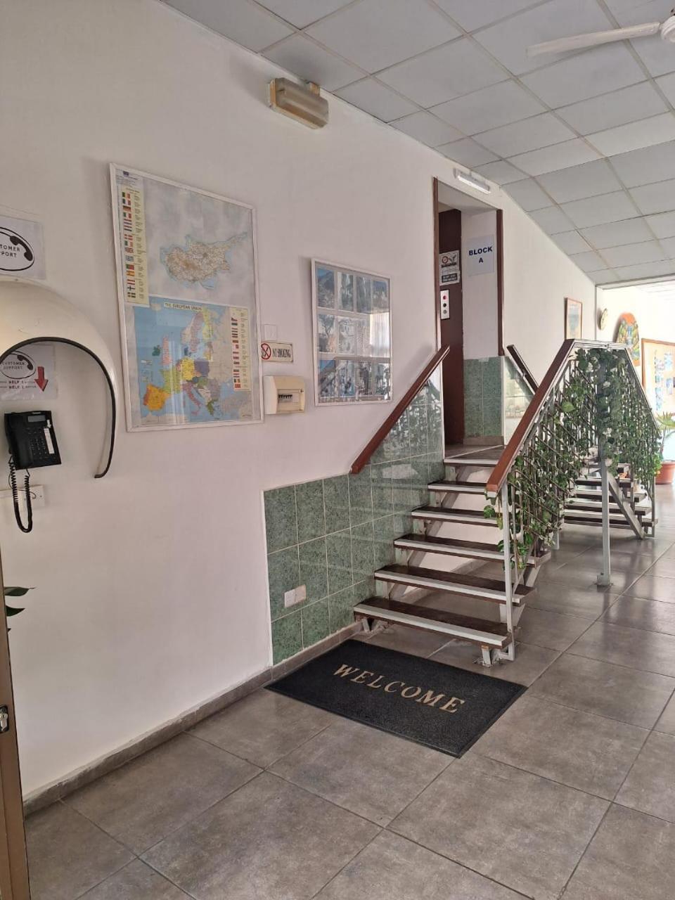 Terpsichore Holiday Apts Limassol Bagian luar foto
