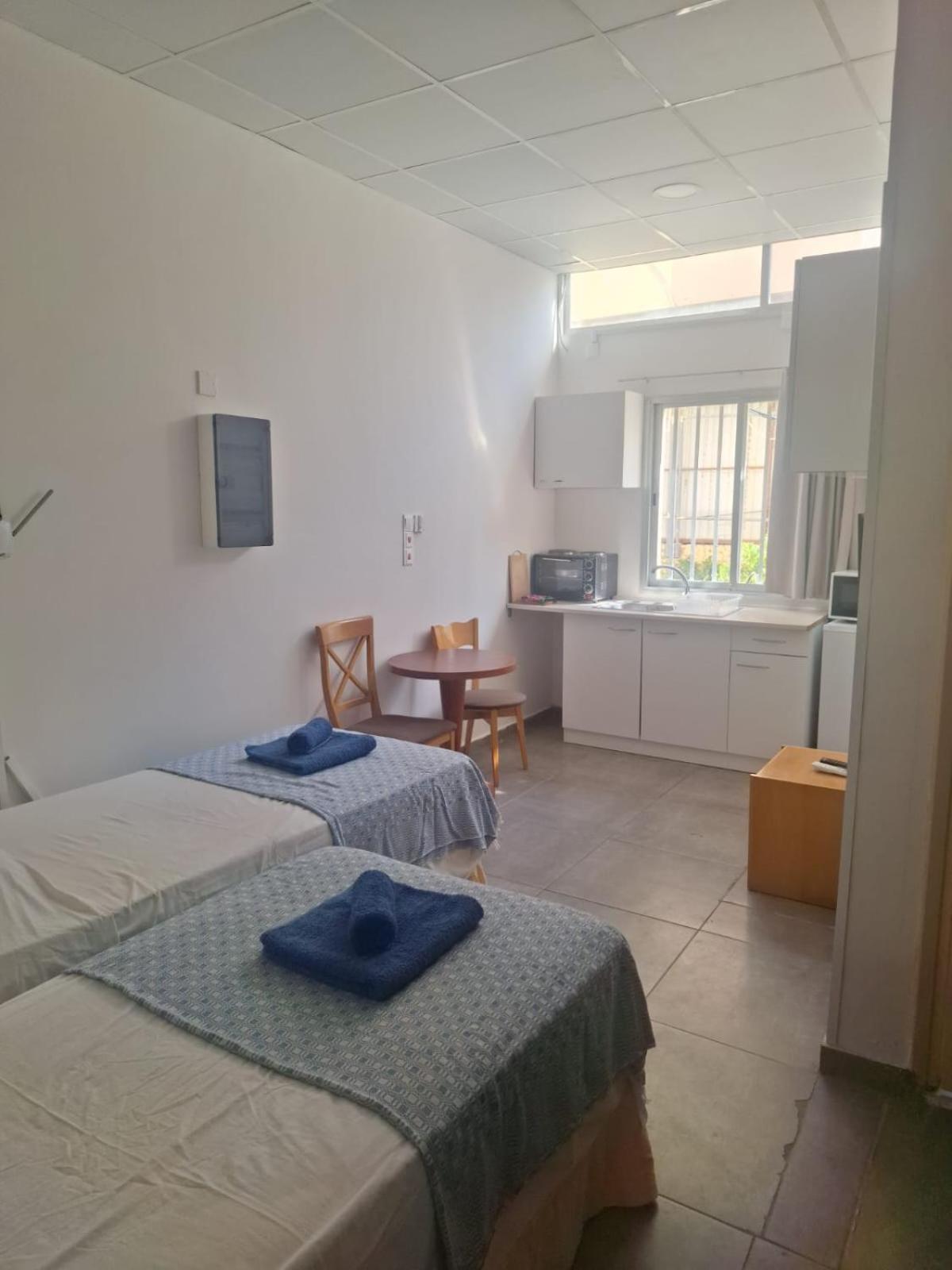 Terpsichore Holiday Apts Limassol Bagian luar foto